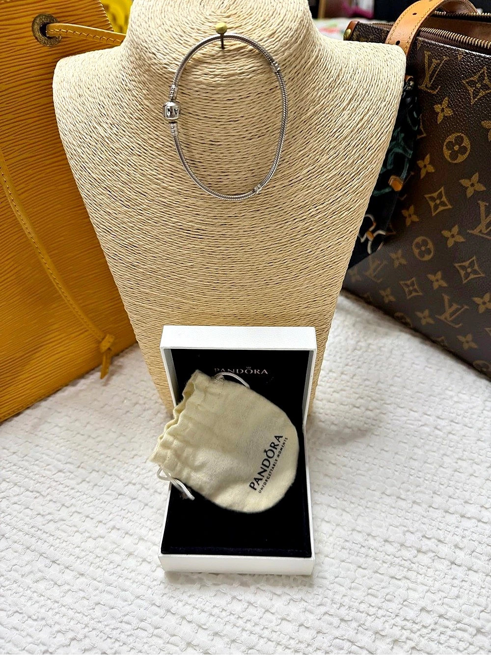 Vintage PANDORA Moments Snake Chain Charm Bracelet Silver